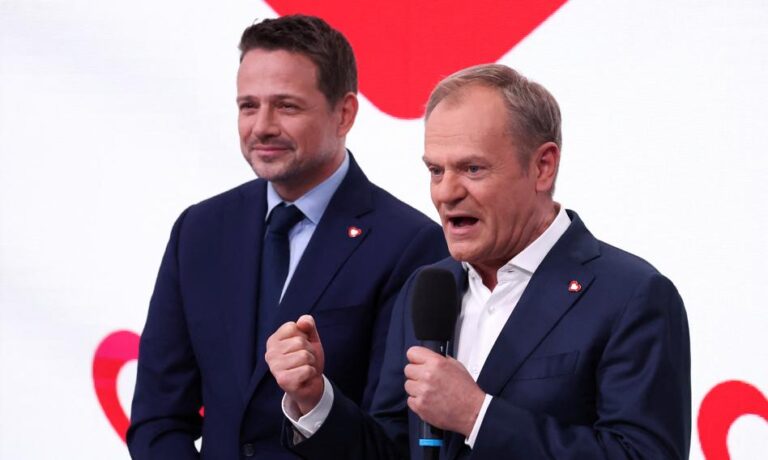 Walka o kandydaturę w KO: Tusk kontra Trzaskowski. Wybory prezydenckie coraz bliżej, a Platforma Obywatelska wciąż czeka na decyzję.