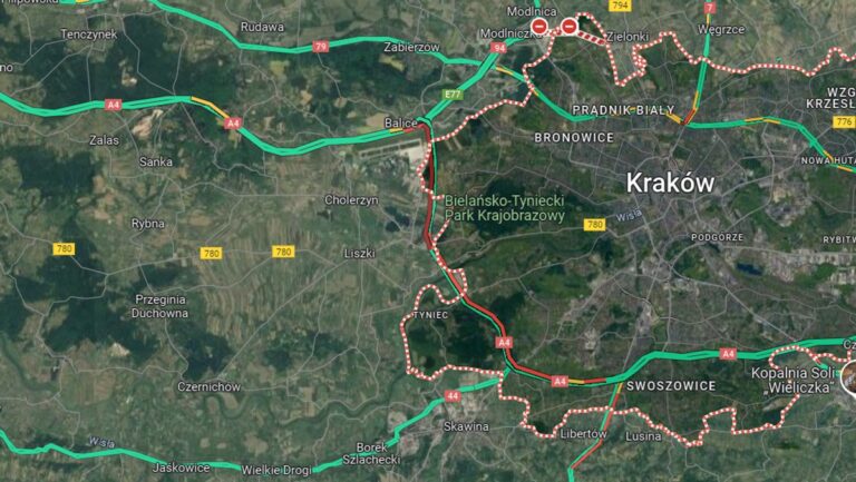 Kolizja na obwodnicy Krakowa powoduje opóźnienia w ruchu w stronę Tarnowa