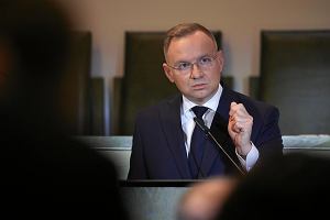 Andrzej Duda oburzony decyzją PKW, nazywa ją "postkomunistyczną hydrą" i zapowiada kontynuację walki.