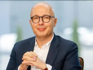 Spekulacje wokół kandydatów nabierają tempa? Wymowny gest polityka PO