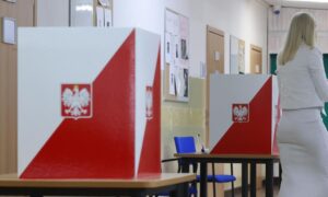 Trzaskowski triumfuje poza Polską, Mentzen wielokrotnie drugi