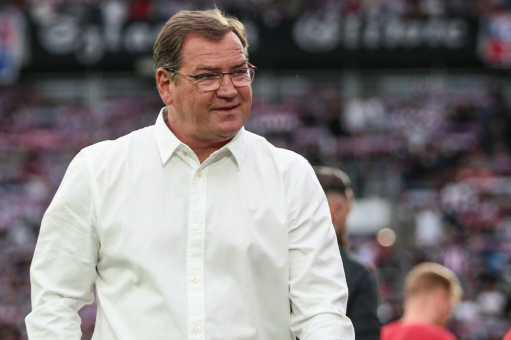 Niepokojące wieści dla Jana Urbana. Czeka go ogromne wyzwanie