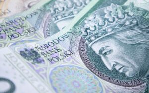 Ostatnie osłabienie złotego. Czy spadki USD/PLN właśnie się kończą?