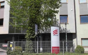 Oczekiwania inwestorów wobec wyników Elektrotimu – czy spółka spełni pokładane w niej nadzieje?