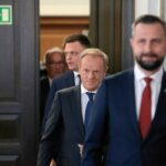 Opozycja zyskuje, ale PiS rośnie szybciej. Najnowszy sondaż partyjny