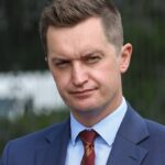 Odpowiedzialność za system kaucyjny: Próba przypisania "winy Tuska" za projekt PiS
