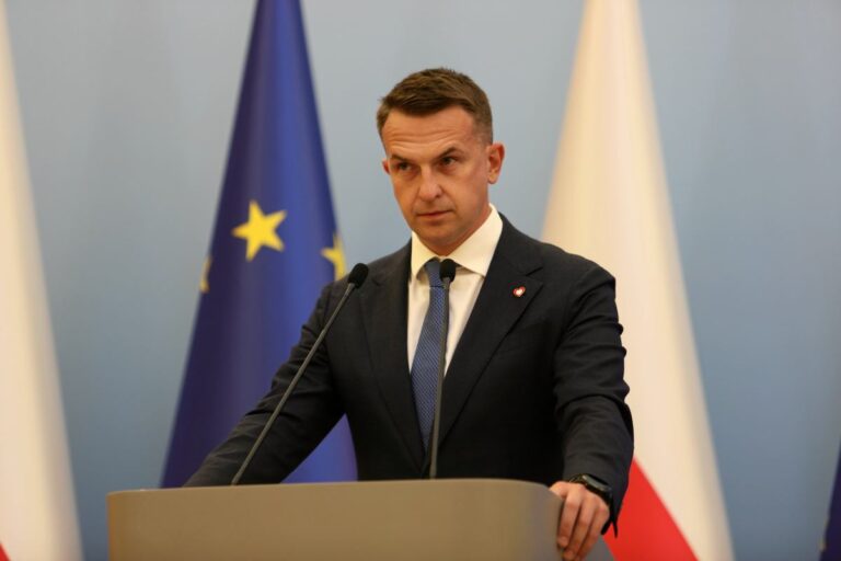 Nowoczesna znika ze sceny politycznej. Decyzja o rozwiązaniu partii: "Koalicja Obywatelska to przyszłość Polski"