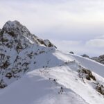 Fala tragicznych zdarzeń w Tatrach. TOPR apeluje o ostrożność - zagrożenie lawinowe rośnie