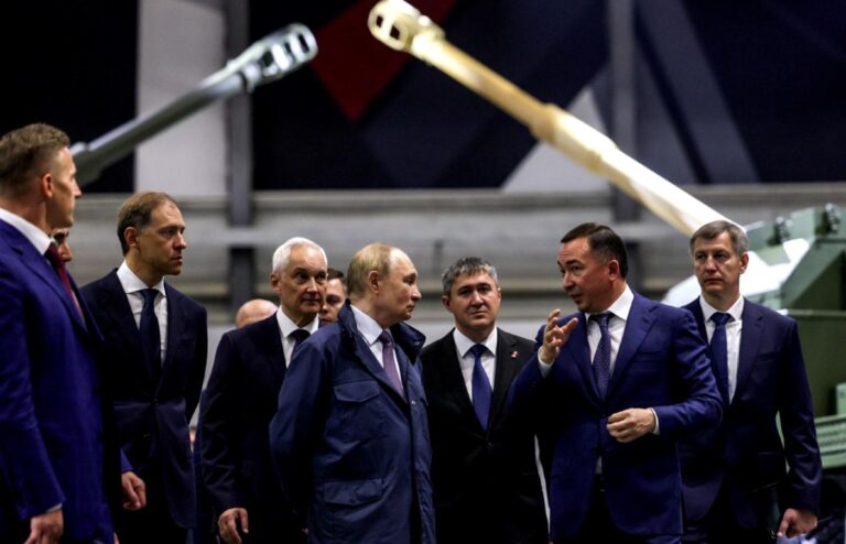 1351. dzień wojny. Rosja zapowiada ambicje eksportowe w sektorze zbrojeniowym — czy prawdziwym celem jest handel bronią?