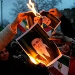 Rośnie liczba ofiar w Iranie. Trump weźmie udział w specjalnej naradzie