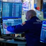 SEC popiera odejście od kwartalnych raportów spółek w USA