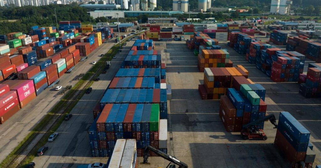 Sektor produkcyjny Korei Południowej pod presją: Taryfy celne i światowe spowolnienie hamują przemysł