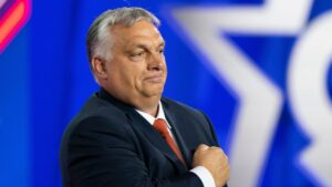 Orbán zdobywa poparcie wyborców kosztem Budapesztu
