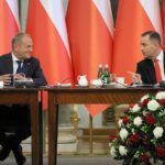 Oto kilka propozycji przeredagowanego tytułu: 1. Tusk występuje z inicjatywą wobec Nawrockiego. Reakcja Pałacu Prezydenckiego: "Tak należało postąpić od samego początku" 2. Propozycja Tuska dla Nawrockiego – komentarz Pałacu Prezydenckiego: "Lepiej by było od startu" 3. Nowa oferta Tuska dla Nawrockiego. Odpowiedź prezydenckiego otoczenia: "Tak trzeba było załatwić sprawę od razu" 4. Tusk wychodzi z propozycją do Nawrockiego. Pałac Prezydencki odpowiada: "To powinna być pierwsza decyzja" 5. Gdy Tusk proponuje Nawrockiemu, Pałac Prezydencki reaguje: "To należało zrobić na początku" Wybierz wersję, która najlepiej odpowiada Twoim potrzebom. Jeśli chcesz, mogę stworzyć więcej wariantów!